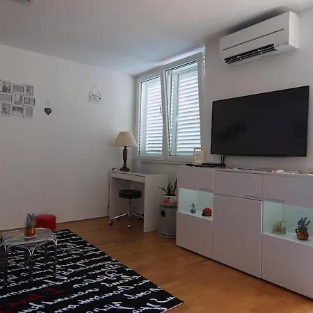 Antun Apartamento *